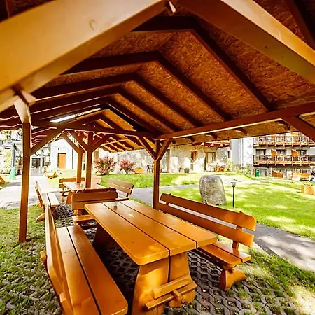 Na Skarpie Otel